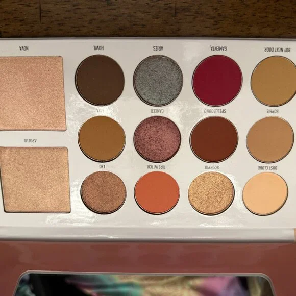 MORPHE X MANNY MUA PALETTE BRAND NEW IN BOX - Picture 2 of 2